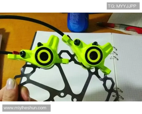 亲手打造属于自己的足球明星模型，体验创作的乐趣与激情