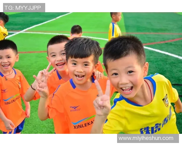 爱傻笑的足球明星背后的故事与他们的快乐人生