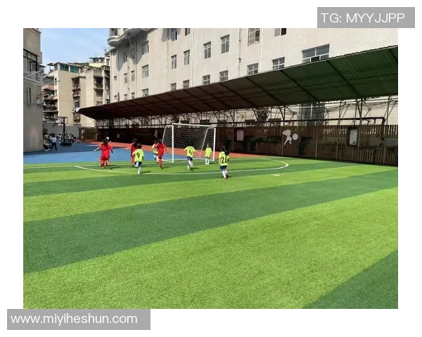 晚枫足球：激情与梦想交织的绿茵场上追逐荣耀的青春故事